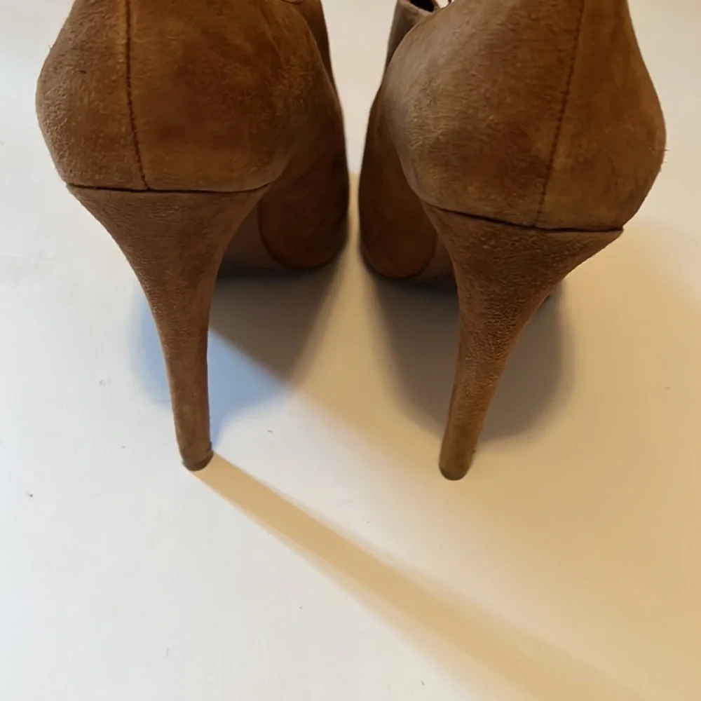 BCBGeneration Brown Suede Heels Women's Size 8.5 - Picture 5 of 10